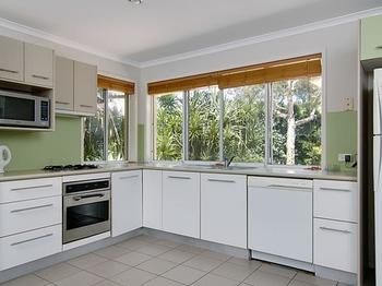 Pebbles At Mudjimba Beach - Tourism Adelaide 16