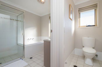 Getaway Holiday House Bankstown - Tourism Adelaide 11