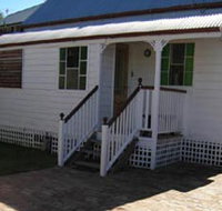 A Pine Cottage - Tourism Adelaide