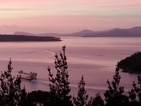 Bruny Vista Cabin - Tourism Adelaide 3