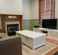 Myrtle Cottage - Tourism Adelaide