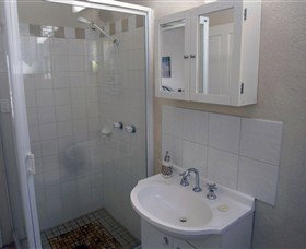 Ashwood Apartments - Lindisfarne - Tourism Adelaide 5