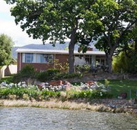 Waterside Accommodation - Derwent Hideaway - Tourism Adelaide