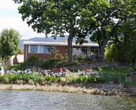 Waterside Accommodation - Derwent Hideaway - Tourism Adelaide 0