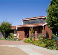 Waterside Accommodation - Derwent Retreat - Tourism Adelaide