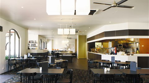Quality Resort Siesta - Tourism Adelaide 3