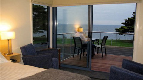 Seascape Accommodation - Tourism Adelaide 1