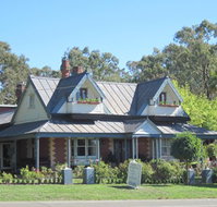 Magnolia Mansfield - Tourism Adelaide