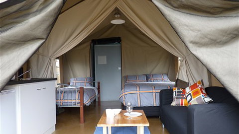 Lorne Bush House Cottages & Eco Retreats - Tourism Adelaide 5