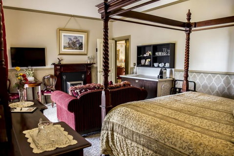 Bli Bli House Luxury Accommodation - Tourism Adelaide 14