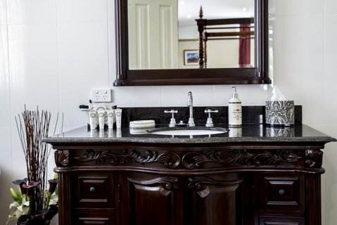 Bli Bli House Luxury Accommodation - Tourism Adelaide 17