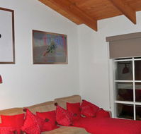 Two Mountains Lodge - Tourism Adelaide