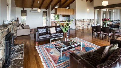 Holmesglen At Eildon - The Homestead - Tourism Adelaide 1