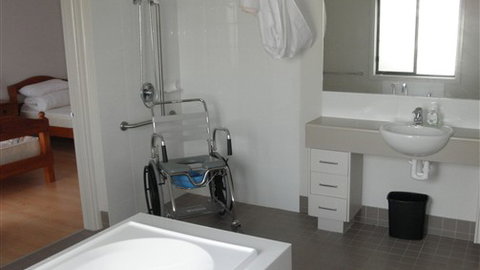 Frankston Accessible Holiday House - Tourism Adelaide 0