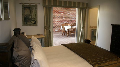 Cabarita Lodge - Tourism Adelaide 0