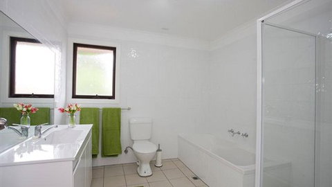 Raydon Court - Tourism Adelaide 2