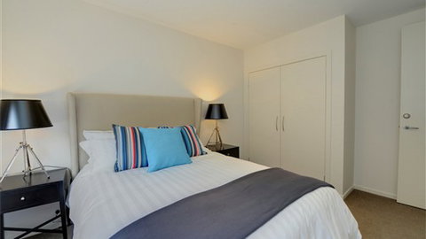 Newington Lake House - Tourism Adelaide 4