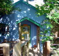 Blue Poles Cafe Gallery  BB - Tourism Adelaide