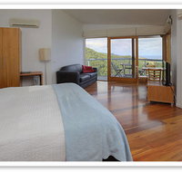 Chris's Beacon Point Restaurant  Villas - Tourism Adelaide