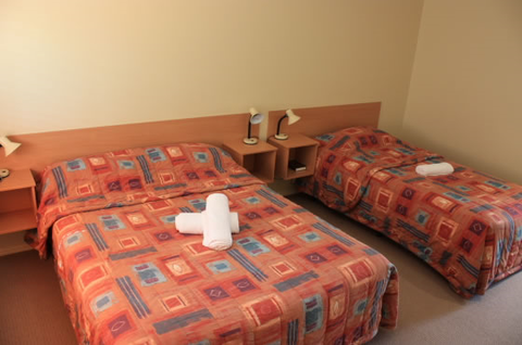 Country Roads Motor Inn - Gayndah - Tourism Adelaide 7