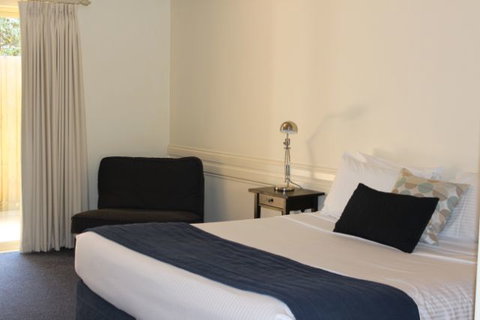 Fairways Resort - Tourism Adelaide 1