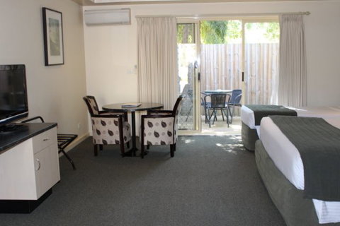 Fairways Resort - Tourism Adelaide 4