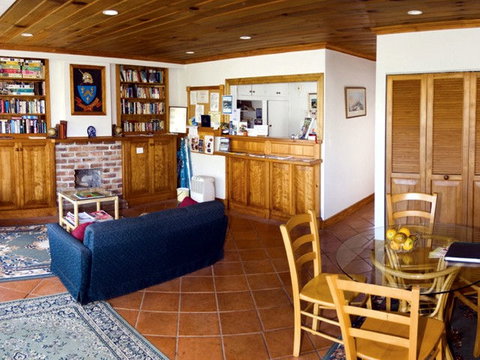 Fletcher Christian Apartments - Tourism Adelaide 3