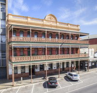 George Hotel  Cafe - Tourism Adelaide