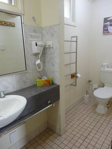 Gin Gin Central Motel - Tourism Adelaide 3