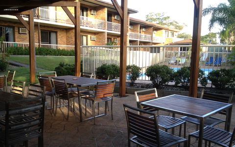 Hawks Nest Motel - Tourism Adelaide 2