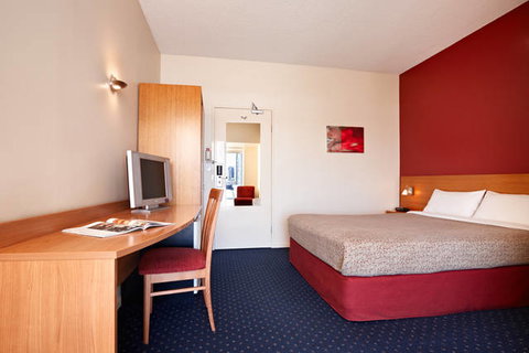 Ibis Melbourne Little Bourke Street - Tourism Adelaide 4
