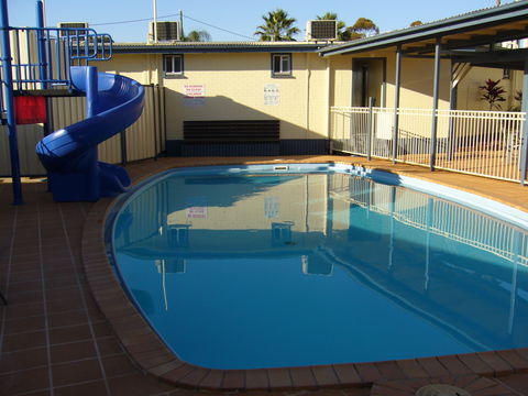 Kings Motor Inn & Steakhouse - Tourism Adelaide 7