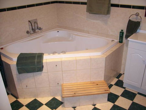 Limestone View (Naracoorte Cottages) - Tourism Adelaide 2