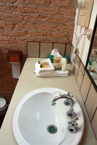 Lookout Motor Inn - Tourism Adelaide 1