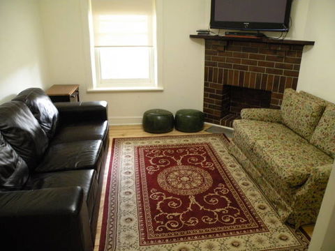 MacDonnell House (Naracoorte Cottages) - Tourism Adelaide 7