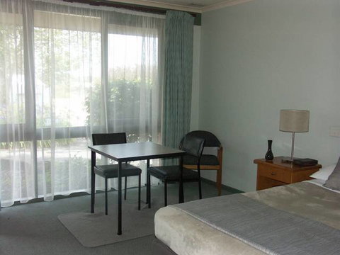 Melaleuca Motel - Tourism Adelaide 1