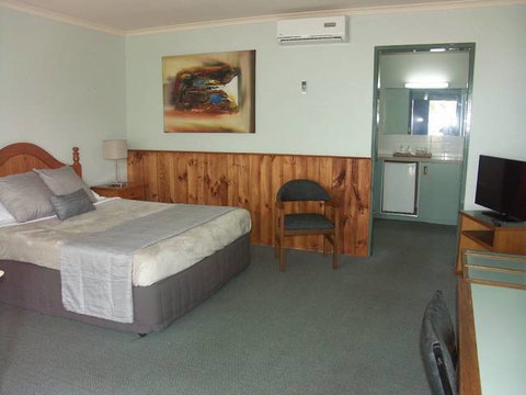 Melaleuca Motel - Tourism Adelaide 2