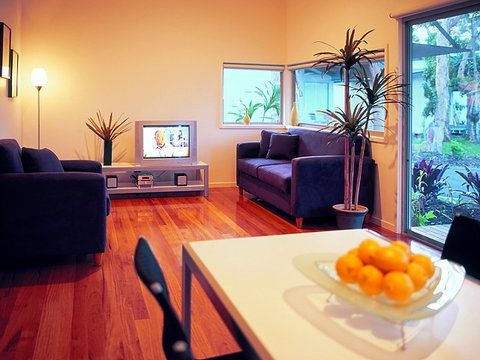 Mobys Beachside Retreat - Tourism Adelaide 1
