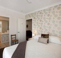 Mt Coolum Retreat 'A Bed  Breakfast' - Tourism Adelaide