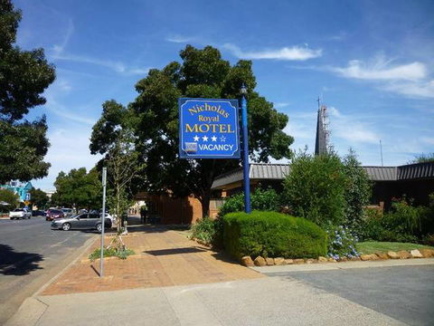 Nicholas Royal Motel - Tourism Adelaide 0