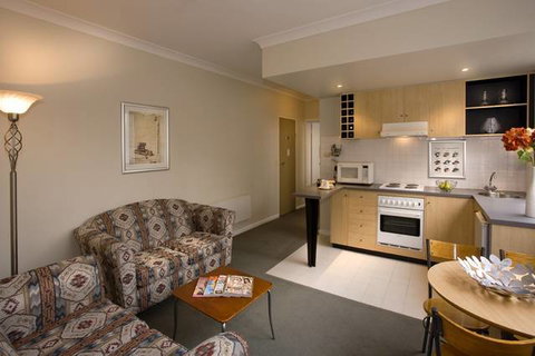 North Melbourne Serviced Apartments - Tourism Adelaide 2