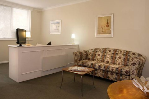North Melbourne Serviced Apartments - Tourism Adelaide 3