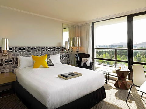 QT Canberra - Tourism Adelaide 0