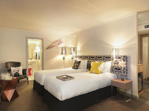 QT Canberra - Tourism Adelaide 6
