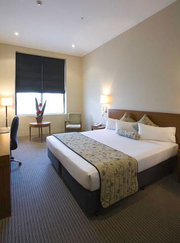 Quality Hotel Batman's Hill On Collins - Tourism Adelaide 4