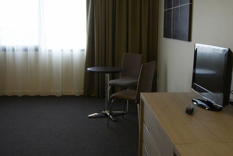 Quality Hotel Tabcorp Park - Tourism Adelaide 5