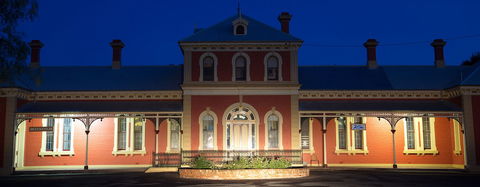 Hay Caravan Park - Tourism Adelaide 1
