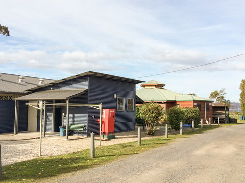 Snug Beach Cabin & Caravan Park - Tourism Adelaide 1