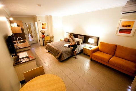 Spinifex Motel & Serviced Apartments - Tourism Adelaide 0
