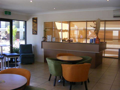 Spinifex Motel & Serviced Apartments - Tourism Adelaide 3